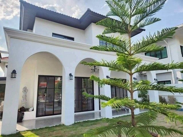บ้านสวย สไตล์บ้านแบบโมเดิร์น เมดิเตอร์เรเนียน แม่ริม