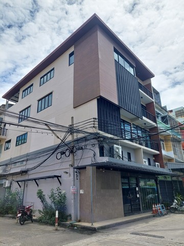 ให้เช่าอาคาร 4.5 ชั้น 3 คูหา ทะลุกัน 8 ห้องอเนกประสงค์ 5 ห้องน้ำ ซอยเจริญราษฎร์ 7 ใกล้เซ็นทรัล พระราม 3