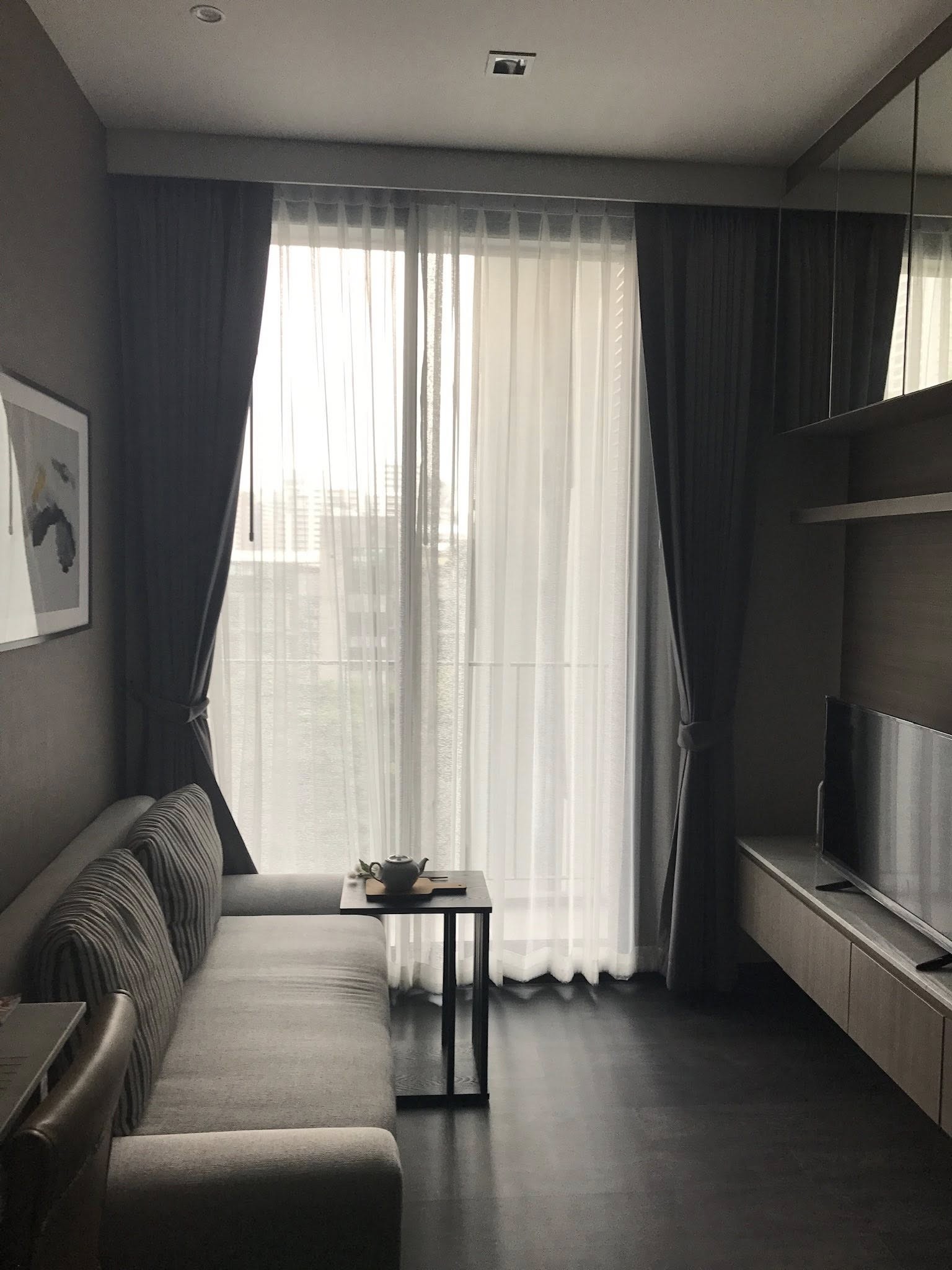 Edge Sukhumvit 23 Safe Convenient Peaceful 4th Floor BTS Asoke
