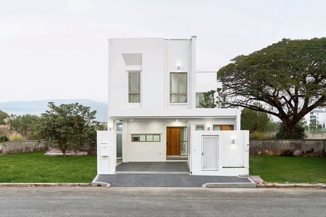 บ้านหรู สไตล์โมเดิร์น ฟังก์ชันครบ พร้อมอยู่ แม่เหียะ