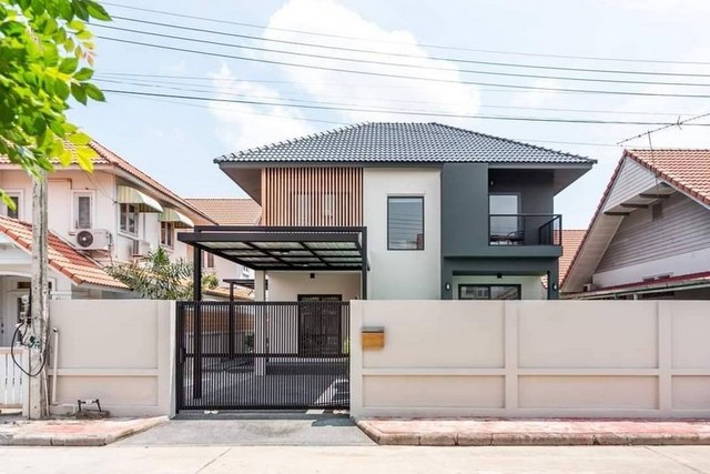 บ้านเดี่ยว 2 ชั้น รีโนเวทใหม่ทั้งหลัง สไตล์โมเดิร์น หางดง
