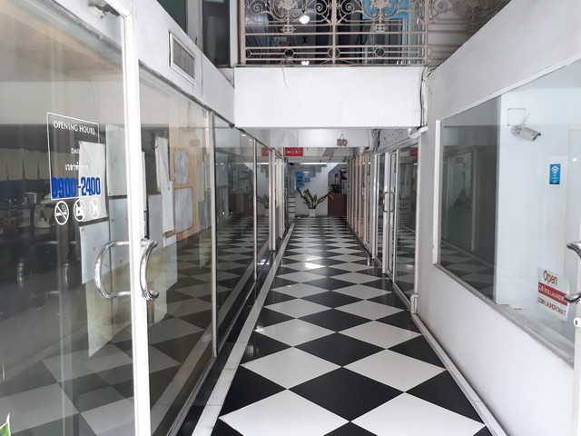 สำนักงาน อาคารเทอมินอล ช๊อป เคบิน 12500 THB ใกล้กับ - โครตถูก