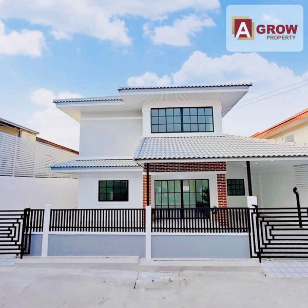หมู่บ้านเอกกวิน เลียบคลองสอง บ้านสวย รีโนเวทใหม่ทั้งหลัง ตกแต่งครบ พร้อมอยู่