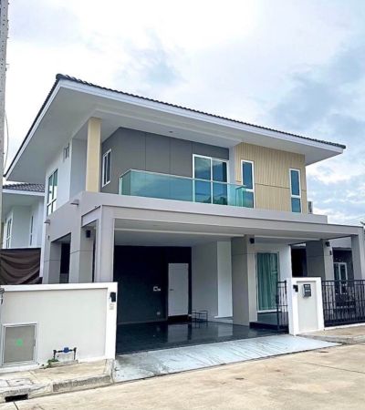 บ้านเดี่ยวหลังใหญ่ ในโครงการหมู่บ้านบีลีฟ สันกำแพง สัตว์เลี้ยง พิจารณาเป็นเคสๆ เฟอร์นิเจอร์ครบ