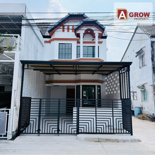หมู่บ้านทาวน์แอนคันทรี ซอยสังฆสันติสุข 16 หลังมุม รีโนเวทใหม่ ตกแต่งครบ พร้อมเข้าอยู่