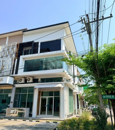อาคารพาณิชย์ ในโครงการ CBP ห้องมุม หน้ากว้างพิเศษ ปรับแต่งได้ตามธุรกิจ ใกล้สถานกงสุลสหรัฐฯ และ Central Festival