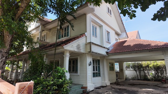 ขายบ้านเดี่ยว 2 ชั้น โครงการ ลัดดารมย์ เพชรเกษม 69 เขตหนองแขม กรุงเทพฯ ห่างจาก บิ๊กซี เพชรเกษม 7.1 กม.