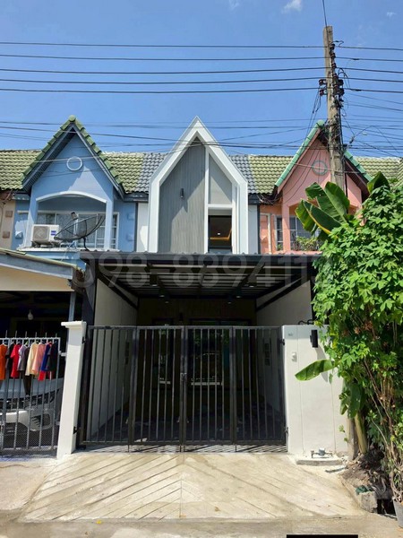 ทาวน์โฮม 2 ชั้น หมู่บ้านตะวันนาขาย ซอยจตุโชติ 12 ตกแต่งใหม่ พร้อมอยู่ เนื้อที่ 17 ตรว 2นอน 2น้ำ