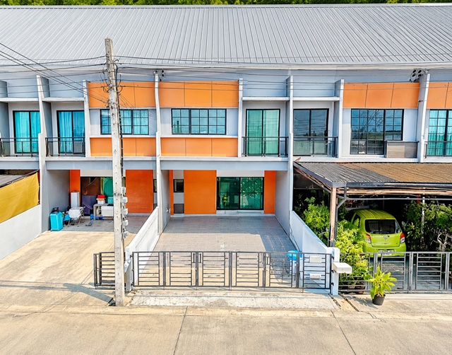 ทำเลกัลปพฤกษ์-สาทร รร.นานาชาติบริติชโคลัมเบีย 2 กม. MRTบางแค 2.5กม. 19ตร.ว.150ตร.ม. ทาวน์โฮม 2 ชั้นฟังก์ชัน 3 นอน 2 น้ำ
