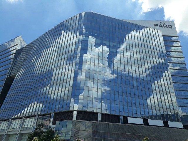 OFfice อาคารเดอะปาร์ค ขนาด = 1 Square Wah 0 Ngan 1 Rai 127400 thb ราคานี้คุ้มมาก กรุงเทพ