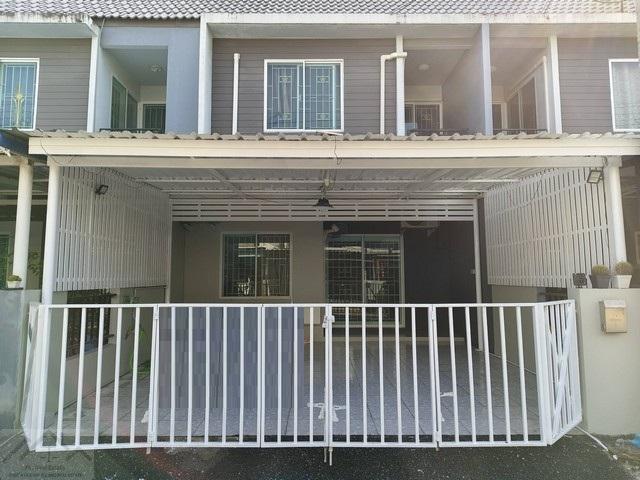 HR 9953 ให้เช่าทาวน์โฮม 2 ชั้น 3ห้องนอน เดอะคัลเลอร์ บางนา-วงแหวน บางนาตราด กม.10 ต้นโครงการ หลังบ้านไม่ติดใคร ใกล้เมกะบางนา