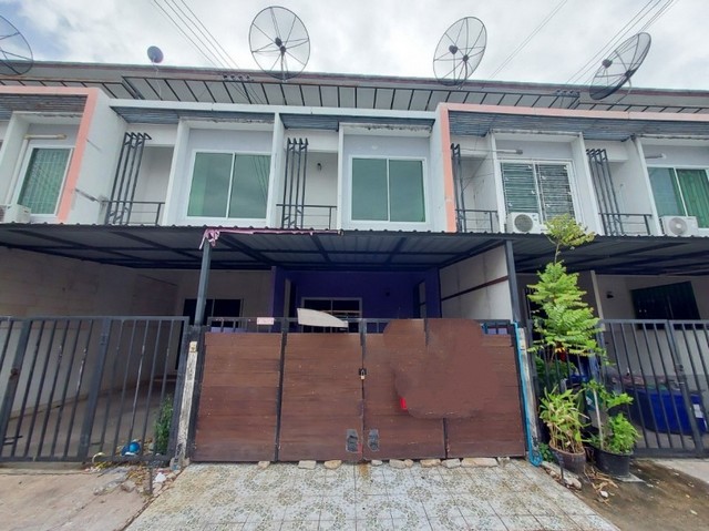 TOWNHOUSE - 61 ตาราง.วา 3ห้องนอน ทำเลทอง 2