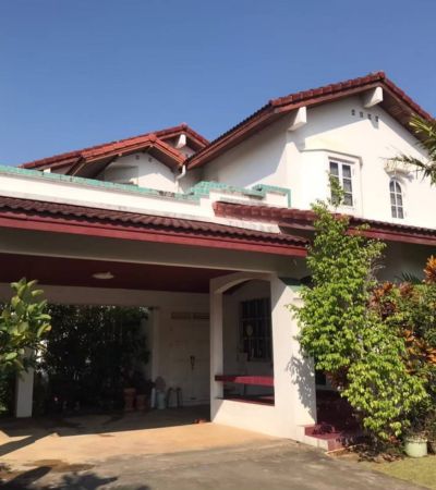 บ้านเดี่ยวหลังมุม ให้ความเป็นส่วนตัวสูง ในโครงการปาล์มสปริงส์เพลซ หนองหอย พื้นที่บ้านกว้าง