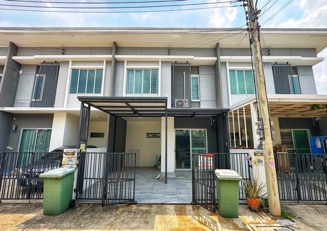 ขายทาวน์โฮม พฤกษาวิลล์100 พหลโยธิน-คลองหลวง พร้อมเข้าอยู่ ราคาเพียง 1.89 ล้านบาท