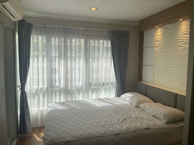 ขายห้องลุมพินีพาร์คริเวอร์ไซต์พระราม3 ชั้น 27 ขนาด 26.48 ตรม. ตกแต่ง built in. ครบพร้อมอยู่ ใกล้สถานี BRT 300 เมตร