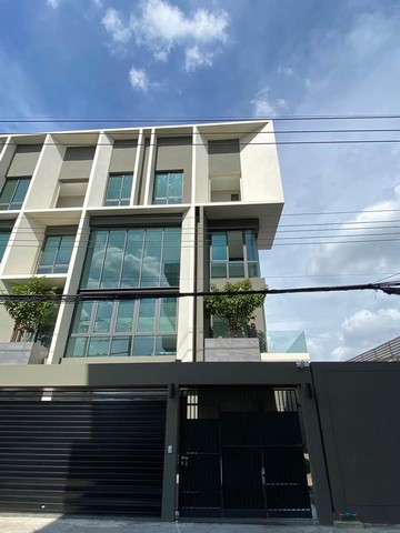 ให้เช่าโฮมออฟฟิศ 4 ชั้น 400 ตร.ม. Myst อ่อนนุช-ศรีนครินทร์ มีลิฟท์ ใกล้ BTS ศรีนุช