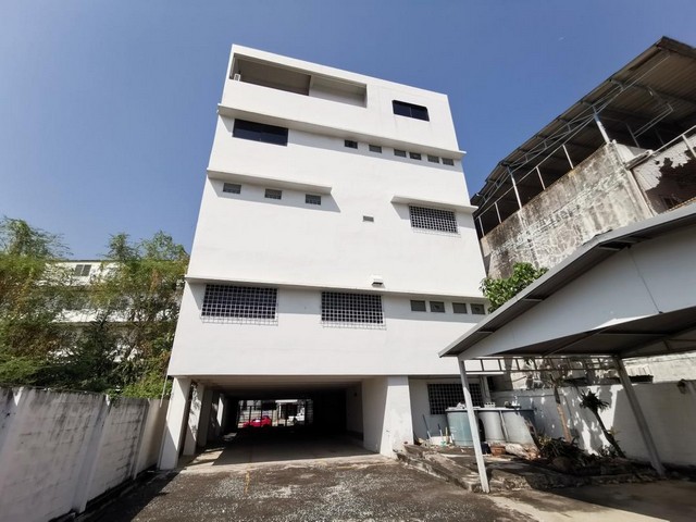 ขายบ้านเดี่ยว 2 ชั้น ธนทอง ธาราธร ถนนทวีวัฒนา กรุงเทพ 2