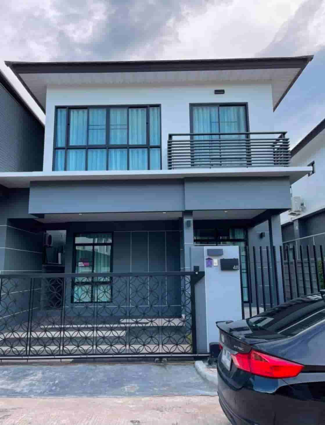 ลด 7 แสน!! บ้านแฝดสไตล์บ้านเดี่ยว หลังใหญ่ น้ำไม่ท่วม อ.หาดใหญ่ สงขลา ใกล้ มอ. โลตัส เซ็นทรัล แม็คโคร