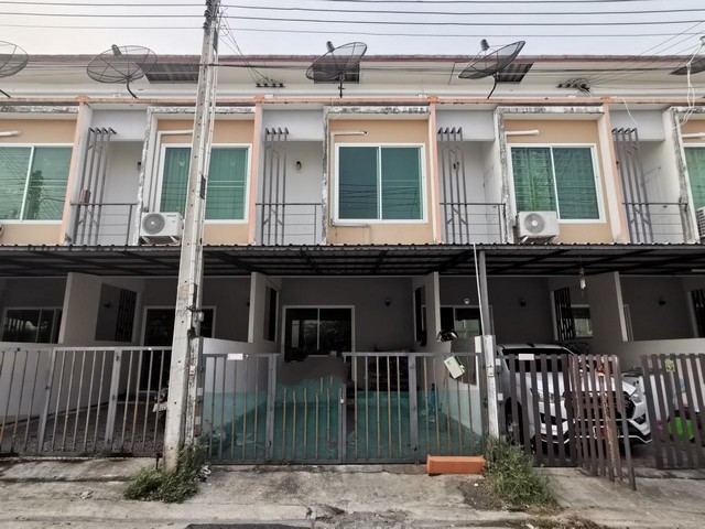 ให้เช่าบ้านเดี่ยว 2 ชั้น 405 ตร.ม. หลังมุม ย่านสุทธิสาร ลาดพร้าว 48 ใกล้ MRT สุทธิสาร 2