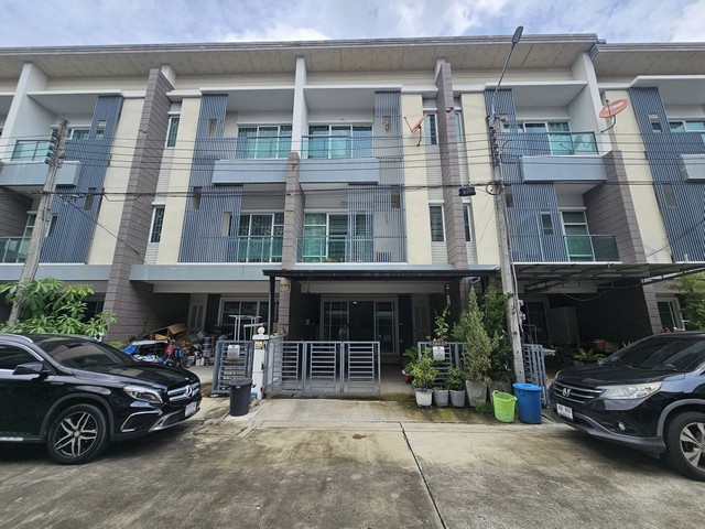ลดราคาหนักมาก ขายด่วน ราคาดีที่สุดโครงการ Town Avenue ศรีนครินทร์ – ซอยอ่อน นุช68