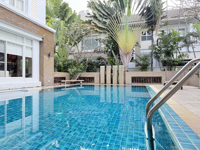 ให้เช่าบ้านเดี่ยว Pool Villa 400 ตร.ม. 4 ห้องนอน สุขุมวิท 36 การ์เด้น วิลเลจ โครงการบ้านเดี่ยวสุด Private ใกล้ BTS ทองหล่อ เพียง 300 เมตร