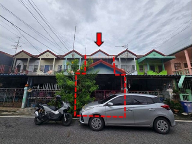 ขายทาวน์เฮาส์ 2 ชั้น ทำเลเทพารักษ์ ราคาคุ้มกว่าตลาด หมู่บ้านทรัพย์ดินทอง