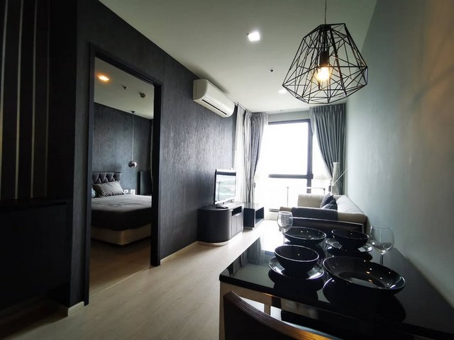 Rhythm Sukhumvit 44 Comfortable Convenient Peaceful 11th Floor BTS Phra Khanong