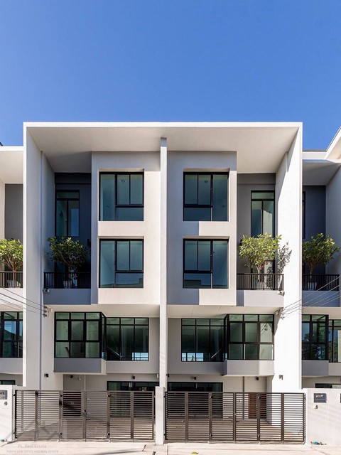ให้เช่าโฮมออฟฟิศ 4 ชั้น 250 ตร.ม. โครงการ 128 Possible Private Home Office ย่านวัชรพล-สายไหม ใกล้ BTS สายหยุด เพียง 5 นาที