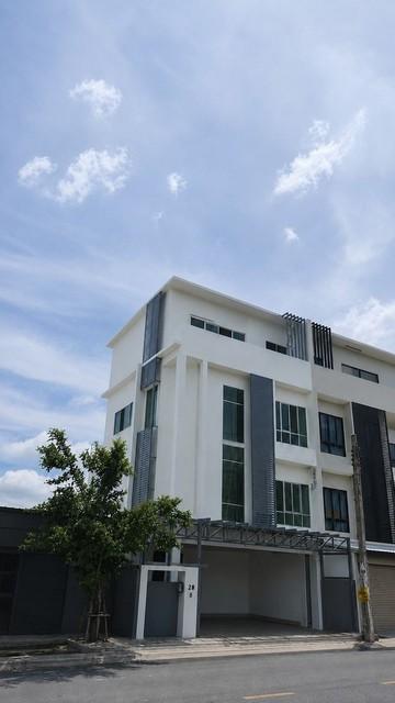 ให้เช่าทาวน์โฮม 4 ชั้น 34 ตร.ว. The Park เดอะพาร์ค ซอยลาดพร้าว-วังหิน 78