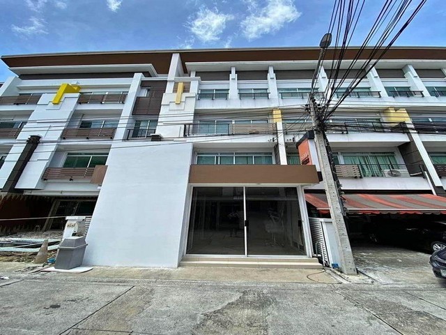 ให้เช่าโฮมออฟฟิศ 4 ชั้น 260 ตรม.บิสทาวน์ ลาดพร้าว Biztown Ladprao เฟอร์พร้อมใช้เหมาะทำออฟฟิศ เดินถึงรถไฟฟ้า ใกล้เลียบด่วน