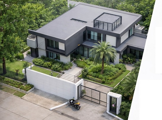 บนที่ดิน 2ไร่ 2,500ตร.ม.คฤหาสน์ Pool Villa 9นอน 5น้ำ ซาฟารีเวิลร์ ปัญญาอินทรา The Legacy Golf Club Wellness Center