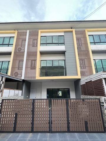 BH4139 ให้เช่าอาคารพาณิชย์ 4 คูหา ติดถนนเยาวราช ทำเลทองใจกลางไชน่าทาวน์ เหมาะทำโฮสเทล โรงแรม ร้านอาหาร คาเฟ่ และธุรกิจท่องเที่ยว 2