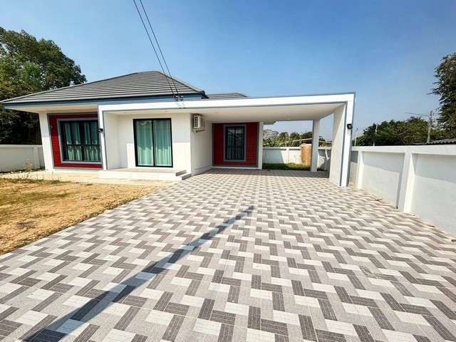 ให้เช่าบ้านพนัสนิคมชลบุรี หมู่บ้านโครงการ ณ พรรธน์ บ้านเดี่ยวสวยมาก. หลังริมในสุด พื้นที่ 76 ตรว