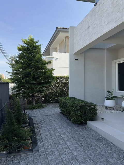 บ้าน - 3 Bedroom 8590000 BAHT. ไม่ไกลจาก ทางด่วนมอเตอร์เวย์ / สนามบินสุวรรณภูมิ ราคาดี -