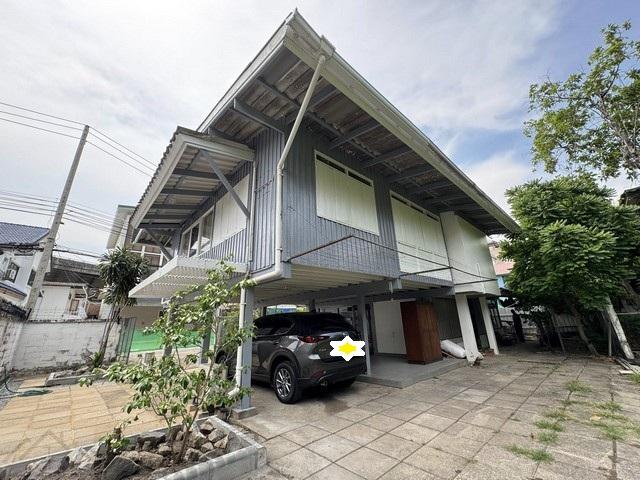 ให้เช่าบ้านเดี่ยวยกพื้นสูง เนื้อที่ 76 ตร.ว. ซอยศาสนา 2 ใกล้กระทรวงการคลัง