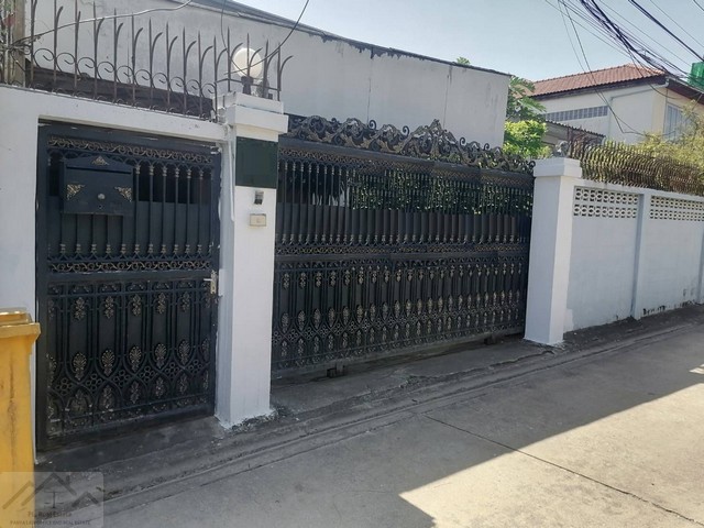 T26-540 ขาย บ้าน - ห้องนอน 5 ห้อง ห้องน้ำ 4 ห้อง ชั้นทั้งหมด 2 ชั้น