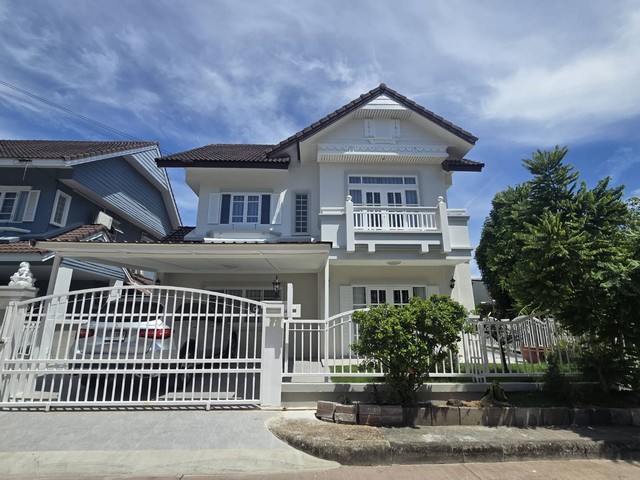 2385 ให้เช่า บ้าน พาร์คเวย์ ชาเล่ต์ รามคำแหง ห้องนอน 4 ห้อง ห้องน้ำ 3 ห้อง 56 ตร.วา