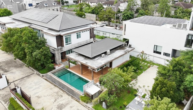 ให้เช่าบ้านเดี่ยวหรู คฤหาสน์หรู บ้านเดี่ยวเอื้อสุขพัฒนาการ ไร่ครึ่ง พื้นที่ 950 ตรม แต่งสวย