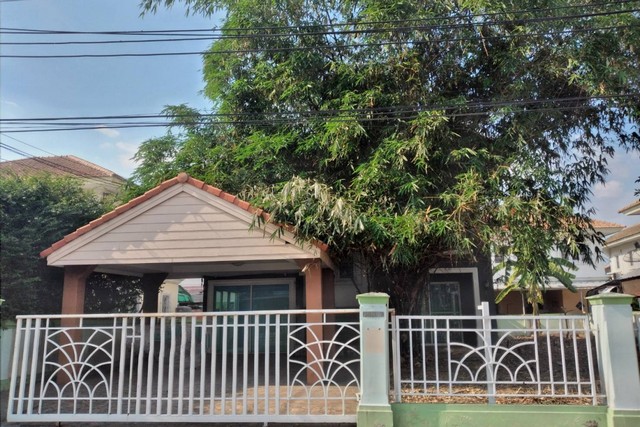 ขายบ้านเดี่ยว 2 ชั้นหมู่บ้านภัสสร 13 ซอยสุวินทวงศ์ 86 หนองจอก กรุงเทพ