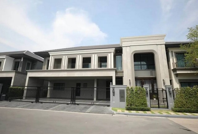 2371 ขาย บ้าน แกรนด์ บางกอก บูเลอวาร์ด กรุงเทพกรีฑา 49000000 บาท 1 งาน 127 ตร.วา