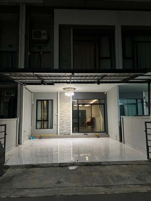 ให้เช่าทาวน์โฮม 2 ชั้น 3 ห้องนอน Pleno พหลโยธิน-วัชรพล 2 ถนนเพิ่มสิน เฟอร์พร้อมอยู่ เดินทางสะดวก ใกล้ทางด่วน