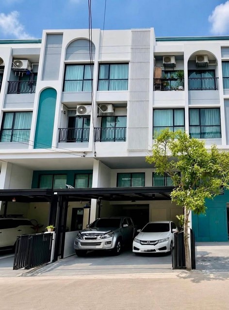 PP507 ขายทาวน์โฮม 3.5 ชั้น โครงการ เมซอง 168 ลาดพร้าว 101 Maison 168 Latphrao 101 ใกล้ Central Eastville บ้านใหม่มาก