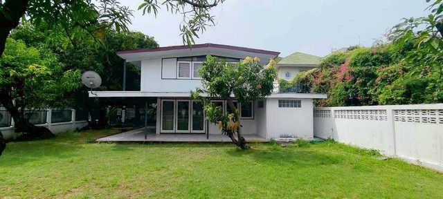 บ้านเดี่ยว 2 ชั้น หมู่บ้านมิตรภาพ 3 ซ. ศรีนครินทร์ 38