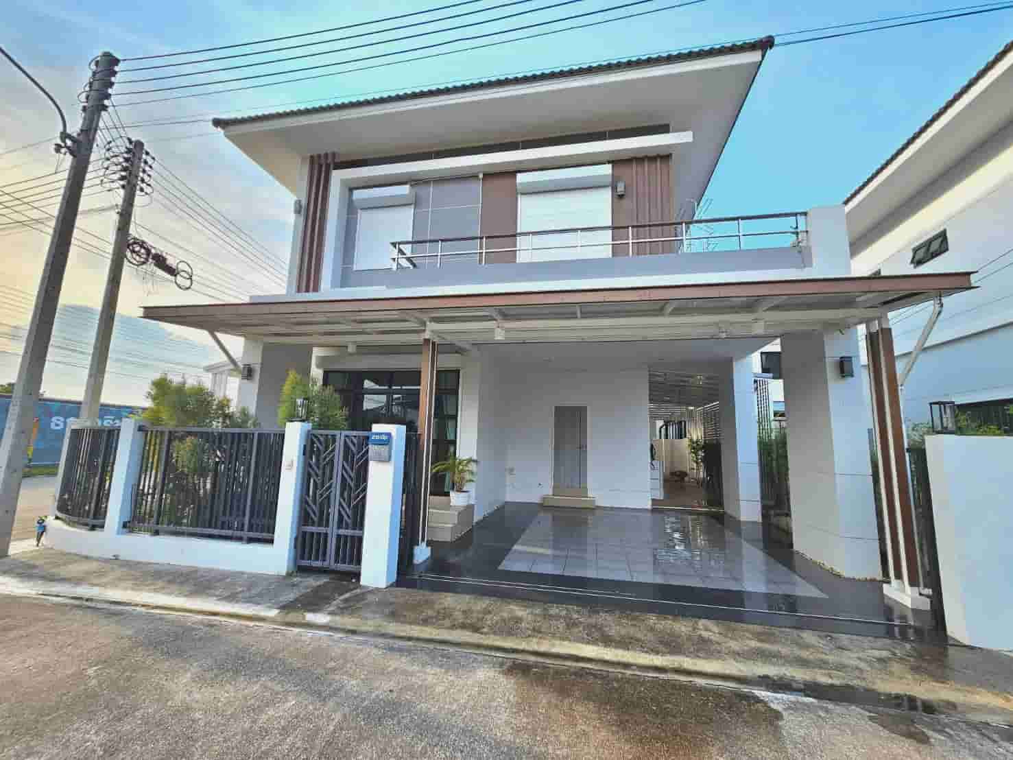 ขายถูกมาก!! บ้านเดี่ยว 2 ชั้น ม.ธาราริช ทำเลทอง อ.เมือง สุราษฎร์ธานี ใกล้ตลาดสดเทศบาล เซ็ลทรัล โลตัสฯ