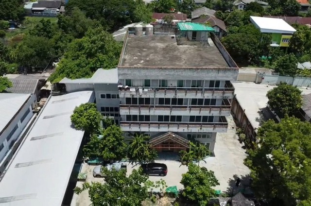 ขาย 45 ล.บ้าน 4ชั้น ขนาด417ตร.ว.พื้นที่ใช้ สอย 1440ตรม. เฉลิมพระเกียรติ ร.9