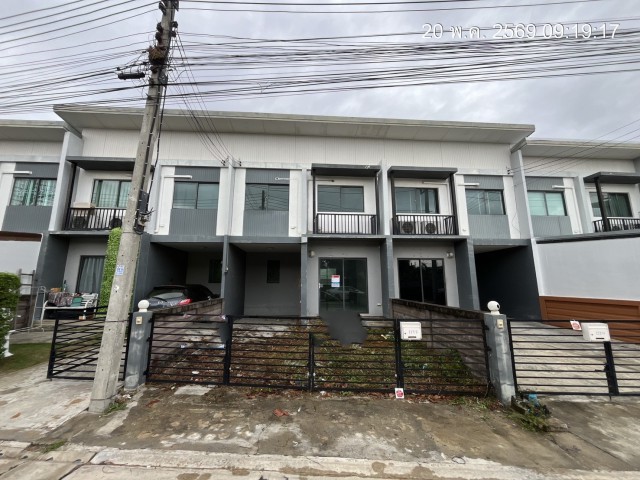ขายทาวน์โฮม 2 ชั้น เมททาวน์ ปทุม-ติวานนท์ เมืองปทุมธานี