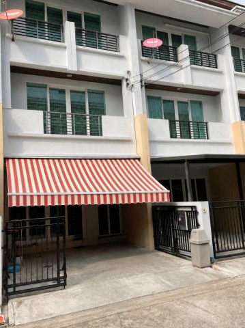 HR 10140 ให้เช่า ทาวน์โฮม บ้านกลางเมือง พระราม 9 ลาดพร้าว เลียบด่วน