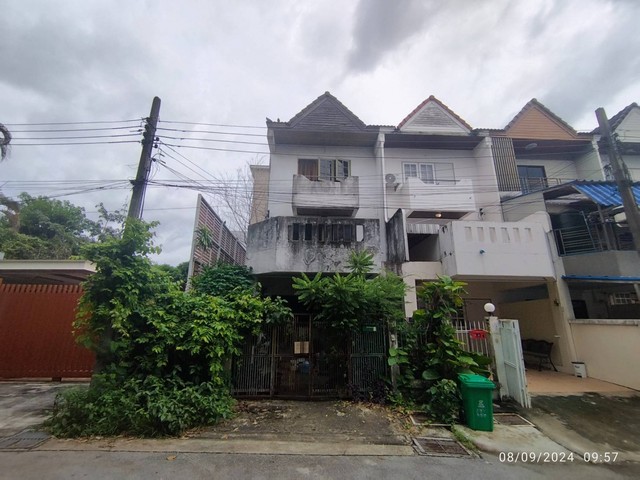 ขายทาวน์เฮ้าส์ ขนาด 33.2 ตร.วา ซ.อ่อนนุช 36 เขตสวนหลวง กรุงเทพ