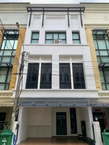 HR 10153 ให้เช่าทาวน์โฮม 3.5 ชั้น บ้านกลางกรุง ออฟฟิศ พาร์ค บางนา พร้อมเฟอร์นิเจอร์ จดทะเบียนบริษัทได้