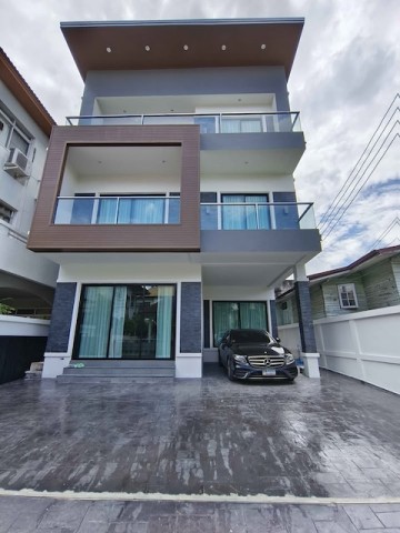 BH4181 ขาย/ให้เช่า บ้านเดี่ยว 3 ชั้น สุขุมวิท 65 เอกมัย ใกล้ BTS เอกมัย เพียง 600 เมตร พร้อมเฟอร์นิเจอร์ครบ เลี้ยงสัตว์ได้ จดบริษัทได้